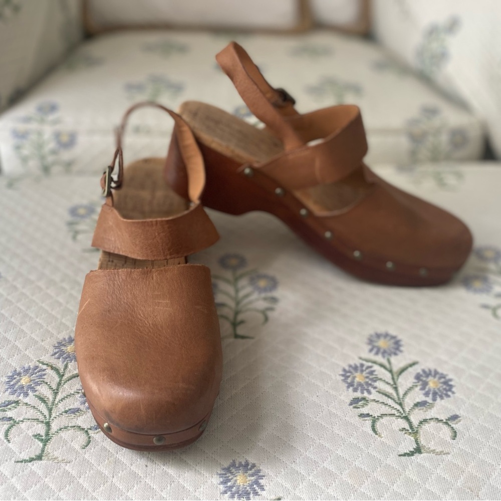 Kork-Ease Brown Leather Clogs, Women’s Size 9